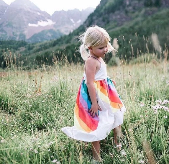 Size chart for the Marktox girls' rainbow stripe sleeveless dress, 2T to 6T