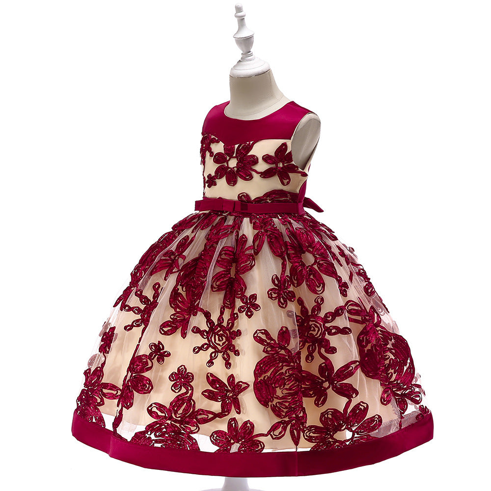 Detail of the skirt and hem on the Marktox girls' applique princess dress