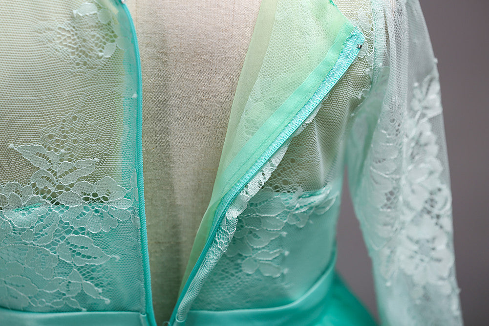Detail of the bodice on the Marktox girls' long flower girl dress