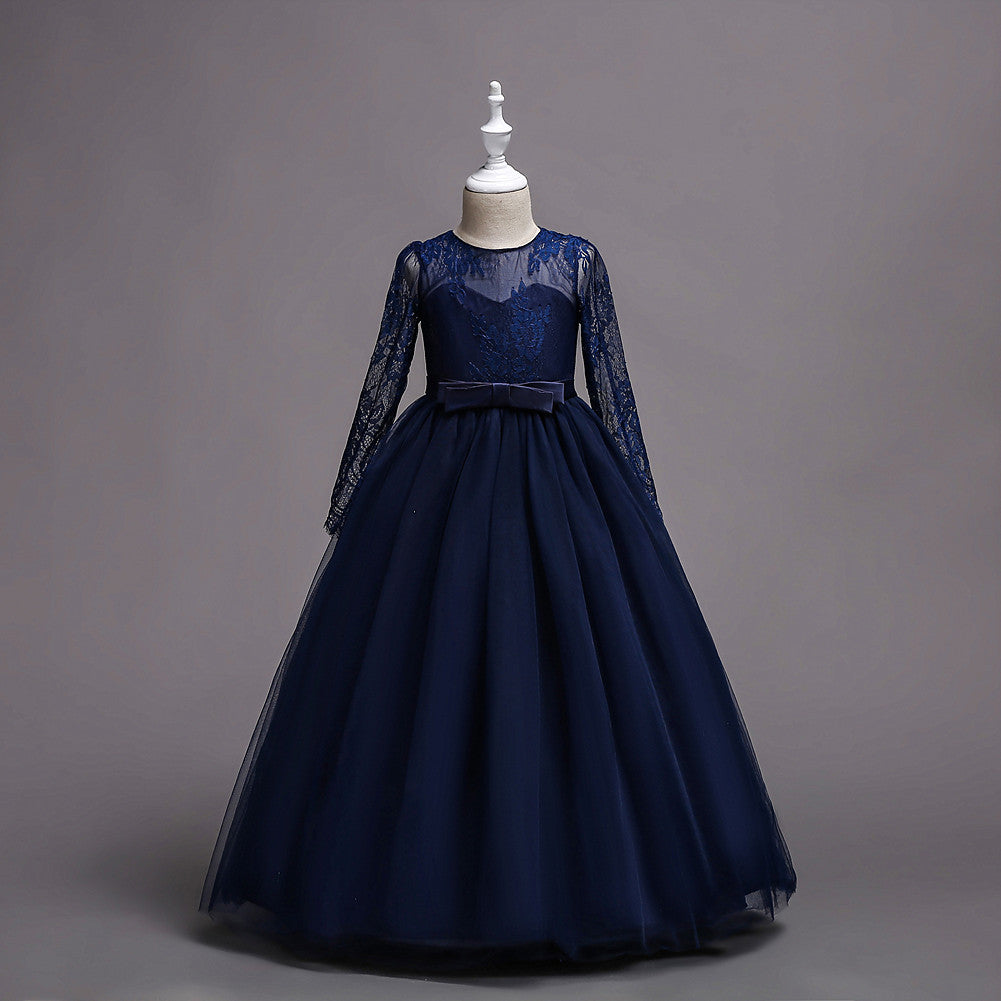 Detail of the sleeve on the Marktox girls' long flower girl dress