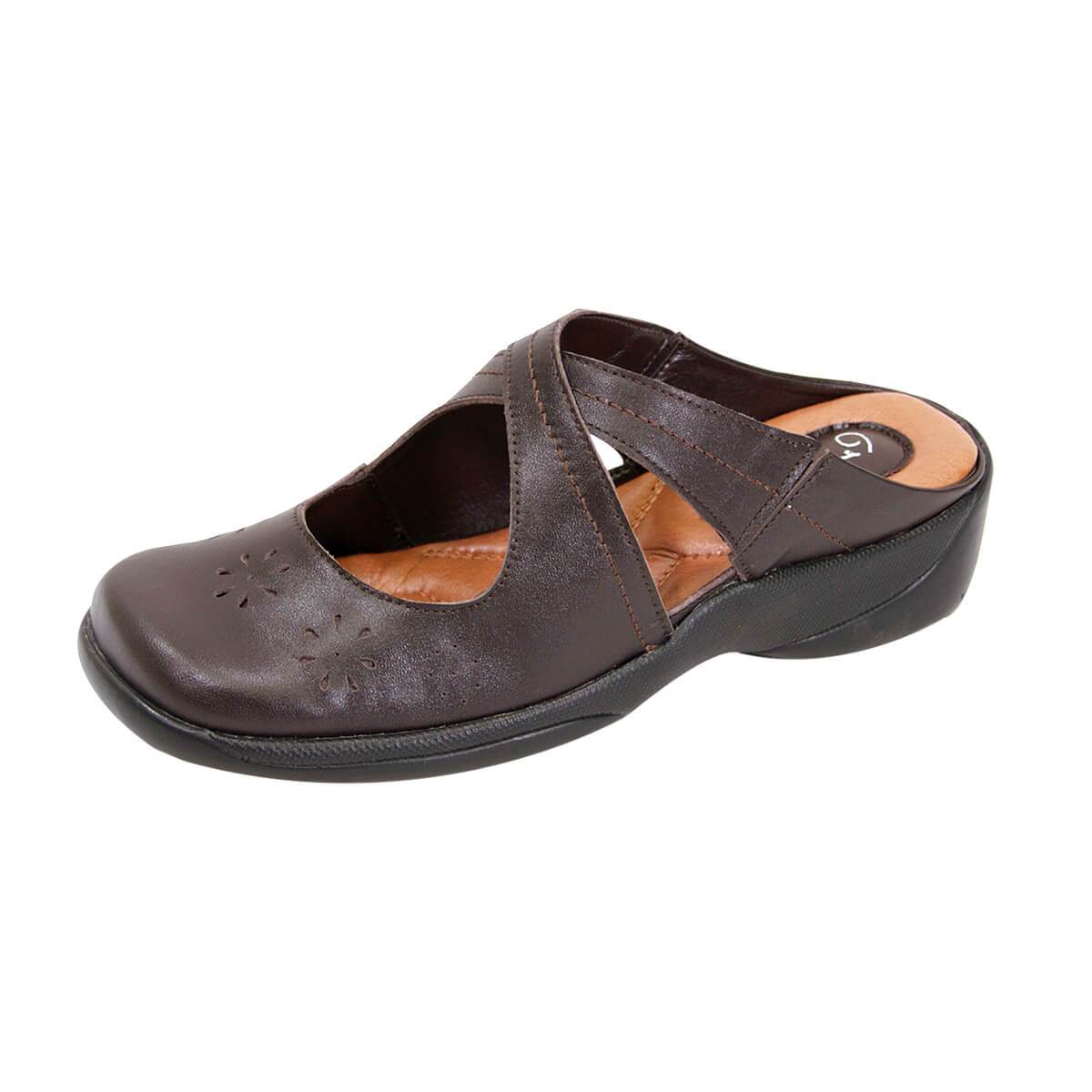 PEERAGE Casey Women's Wide Width Leather Clogs