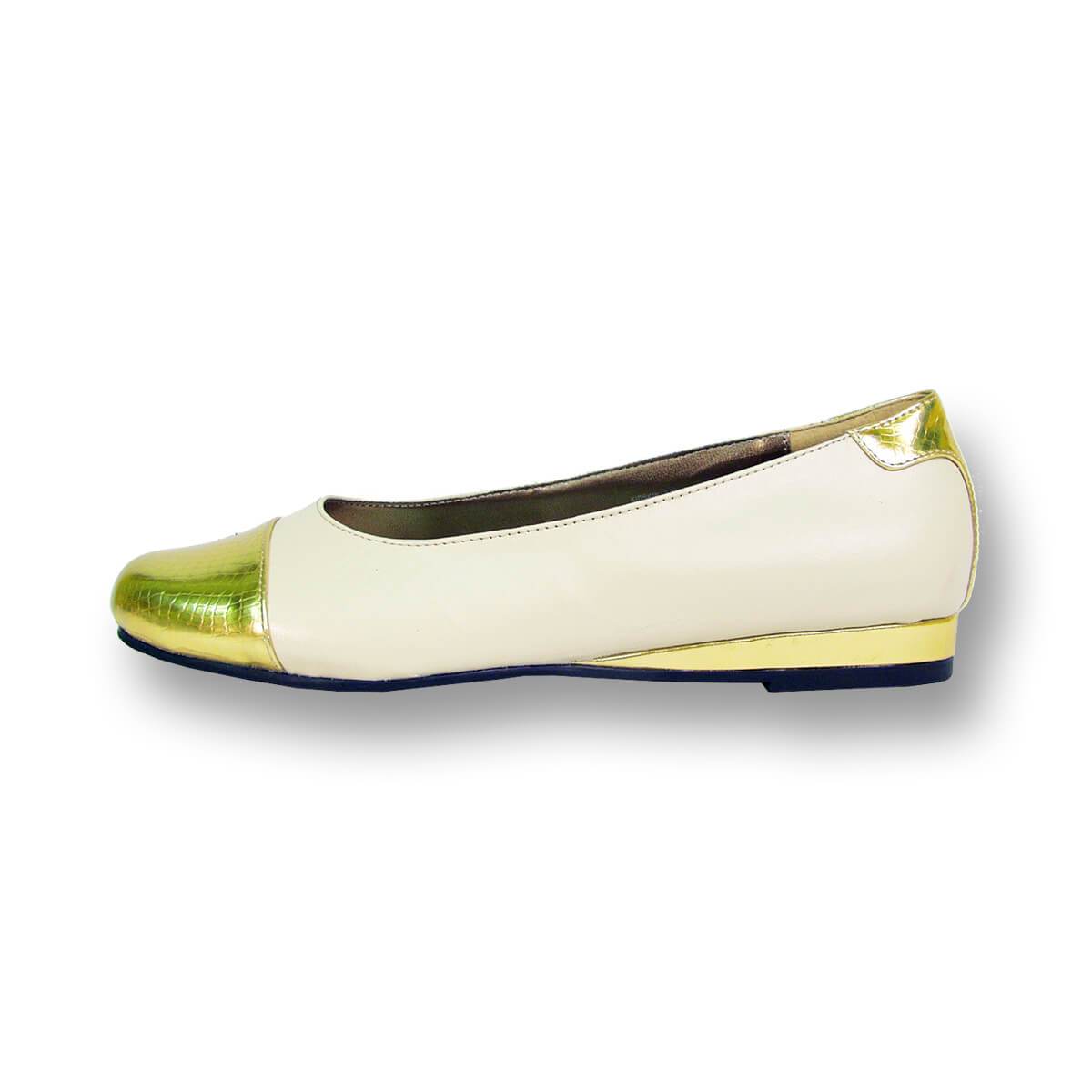 PEERAGE Patsy Women's Wide Width Leather Flats - Image 3