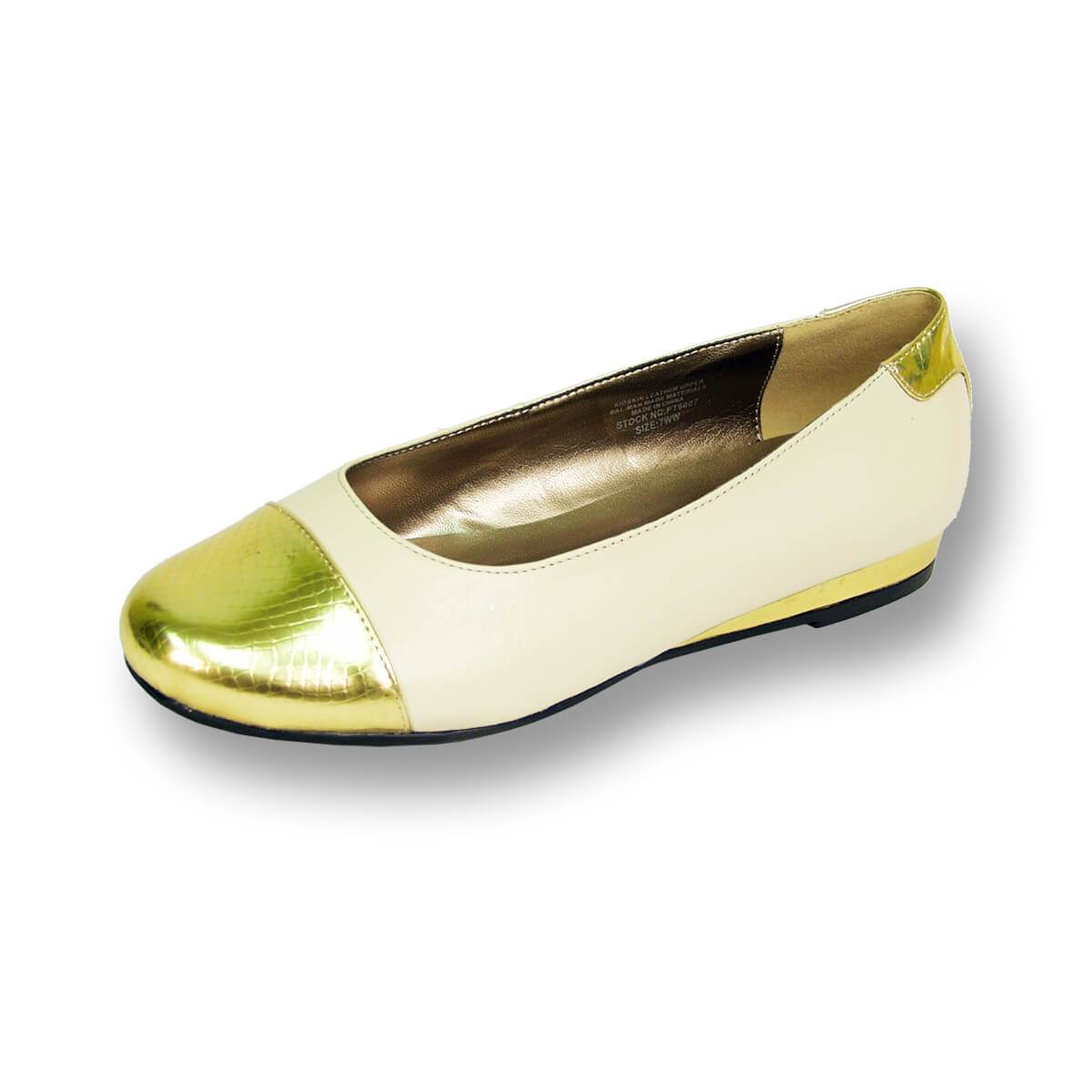 PEERAGE Patsy Women's Wide Width Leather Flats